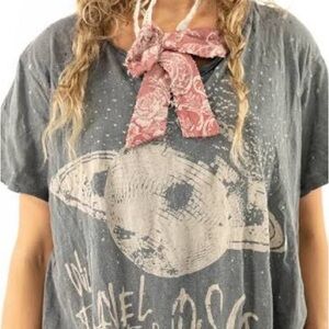 Magnolia Pearl Travel For Disco Tee - O/S